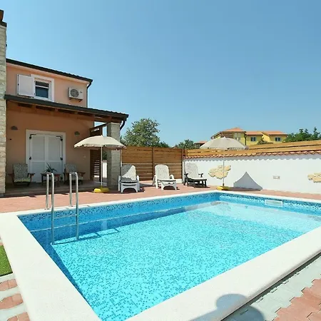 Villa Katy Kaštel